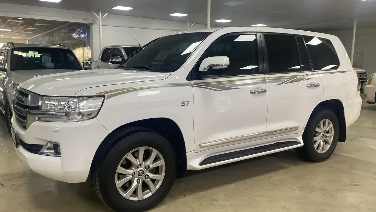 Toyota Land Cruiser VXR 2016