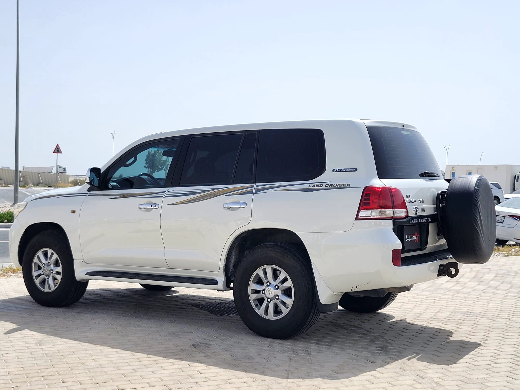 Toyota Land Cruiser GXR 2011 — photo 3 for sale in Qatar