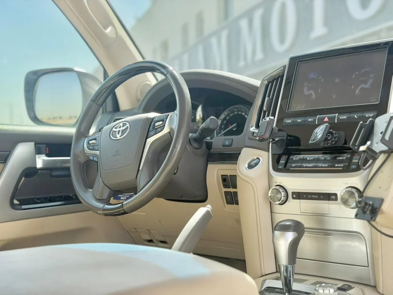 Toyota Land Cruiser VXR 2021 — photo 4 for sale in Qatar