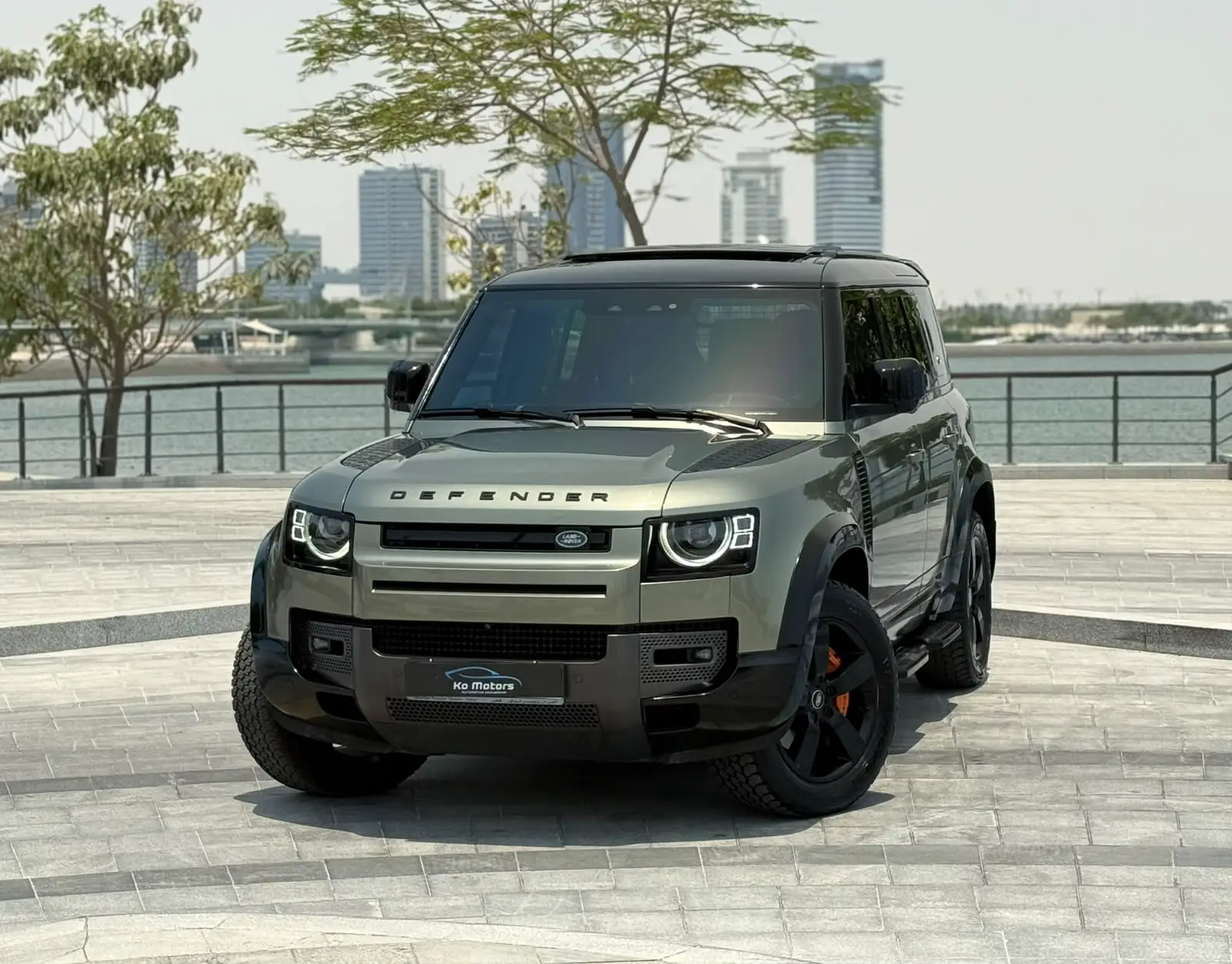 Landrover Defender 2021