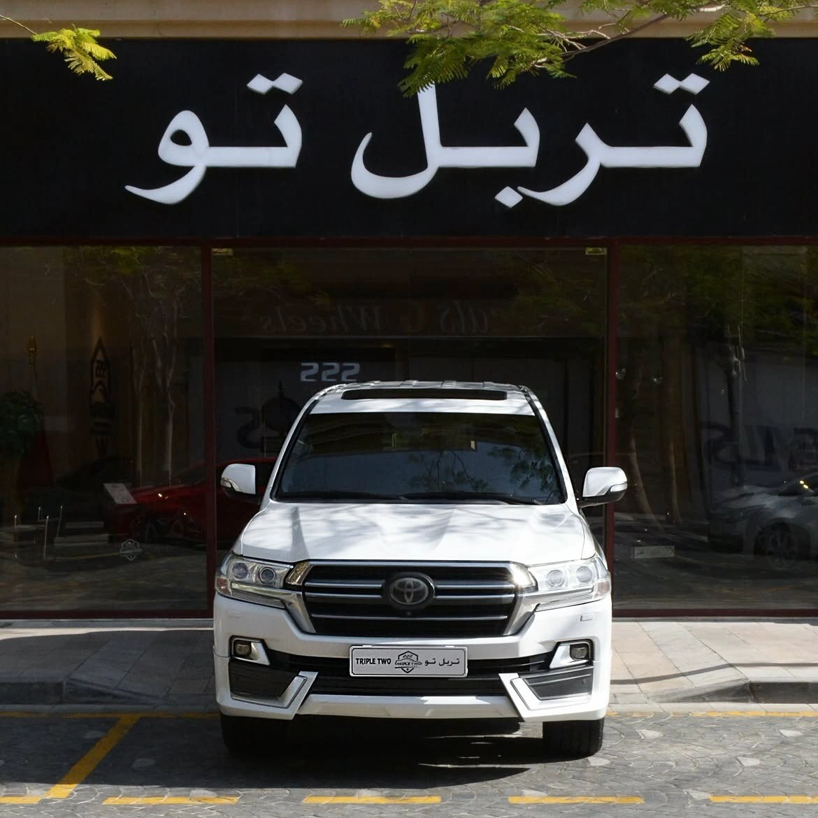 Toyota Land Cruiser VXR 2020 — photo 2 for sale in Qatar