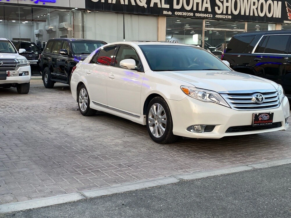 Toyota Avalon 2011