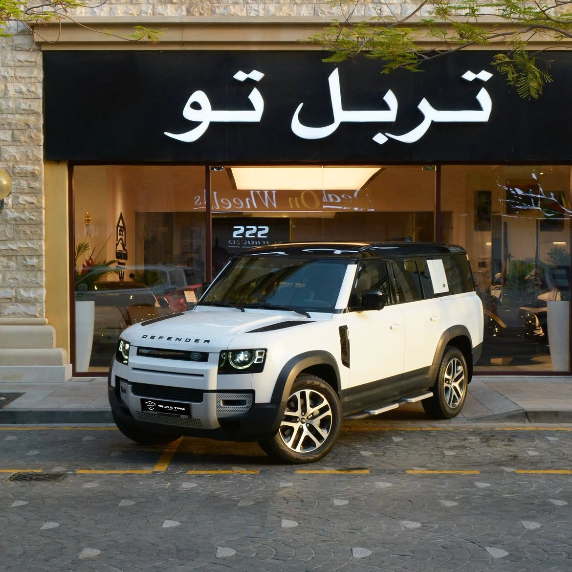 Landrover DEFENDER 130 HSE 2023
