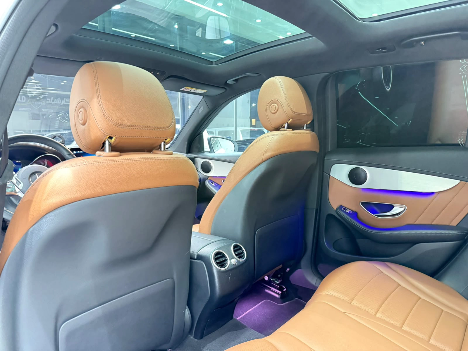 Mercedes GLC 200 2022 — photo 7 for sale in Qatar