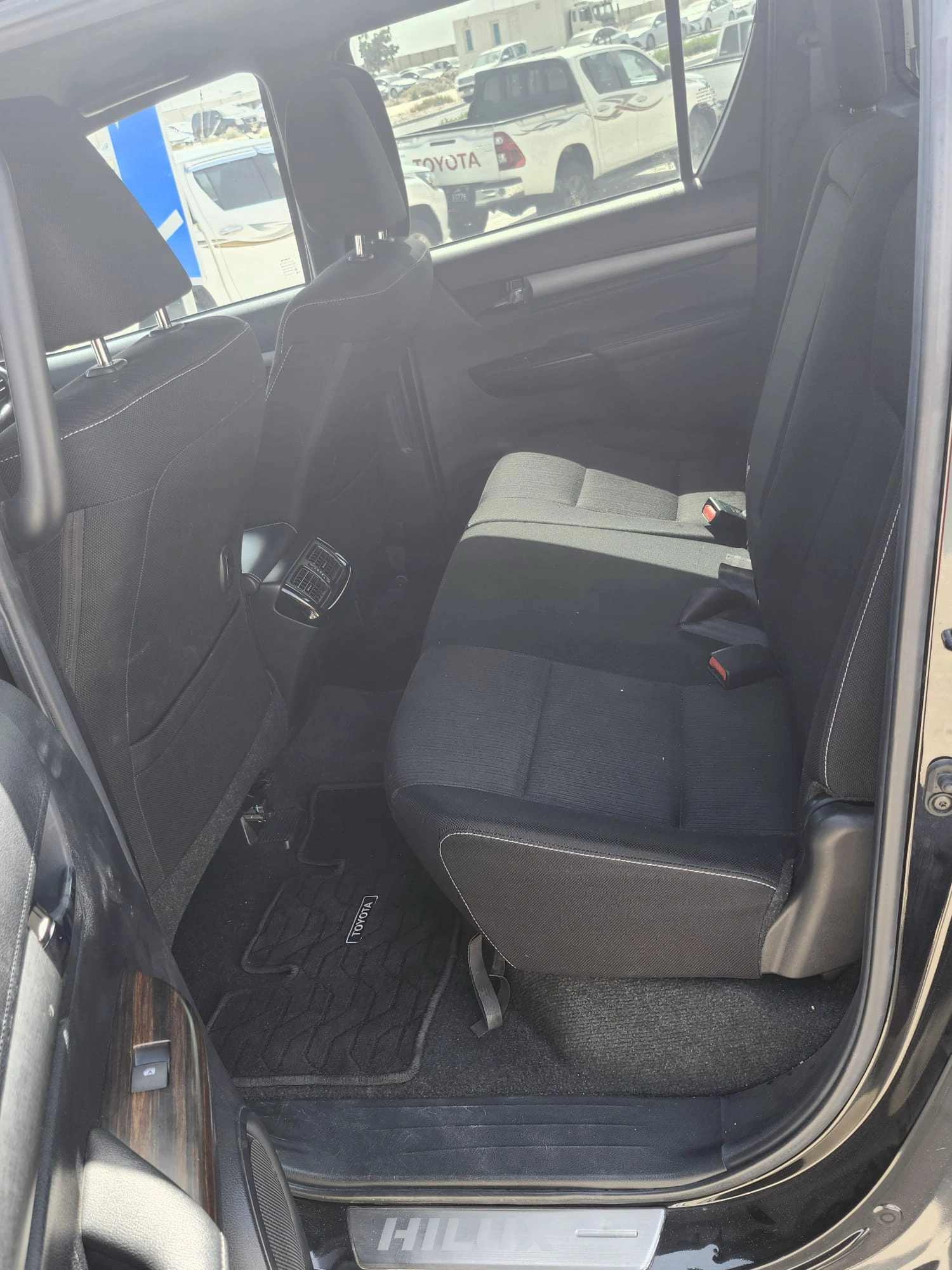 Toyota Hilux 2021 — photo 8 for sale in Qatar