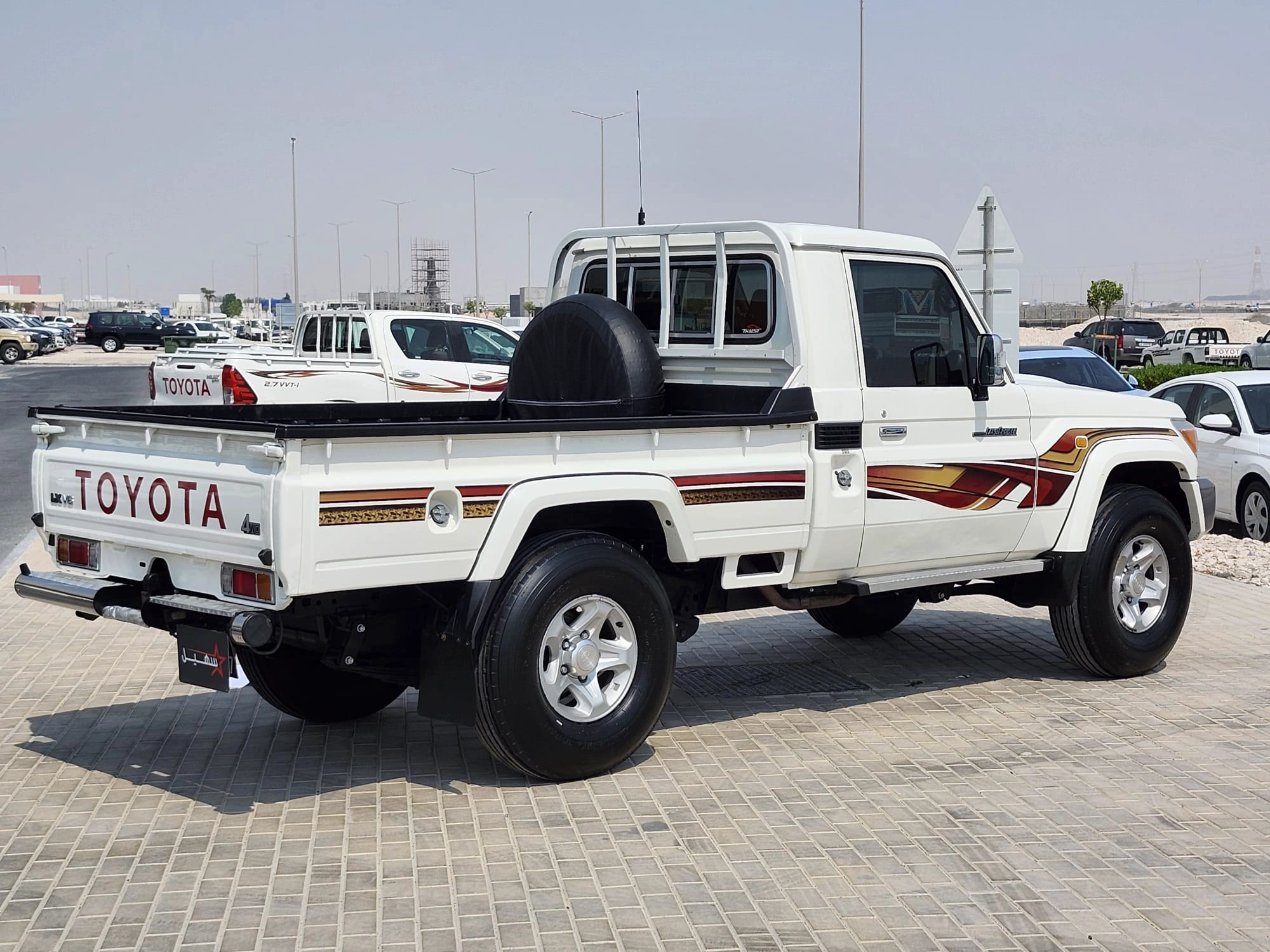 Toyota LX 2012
