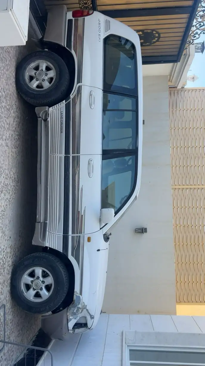 Toyota Land Cruiser GX 2002