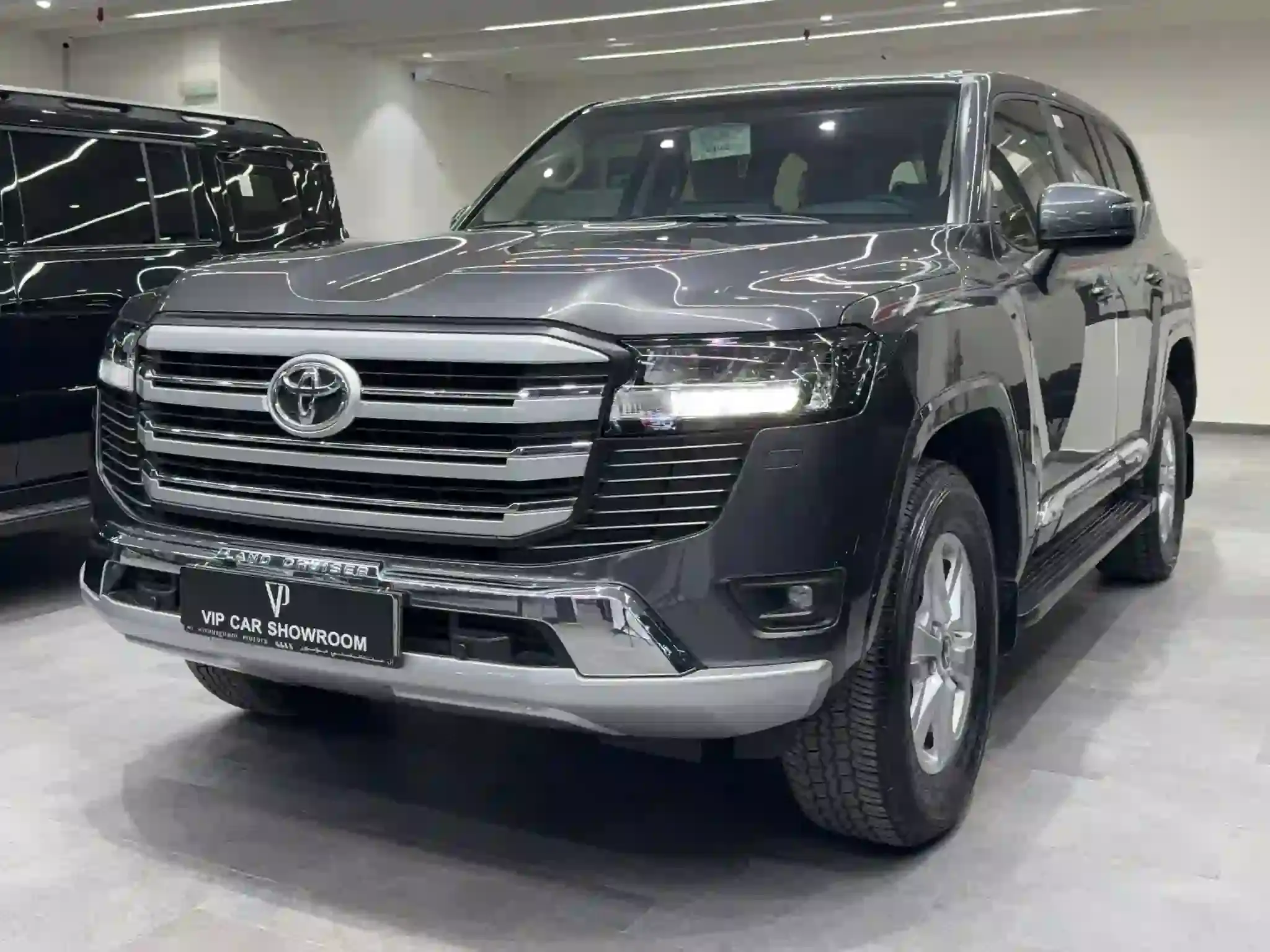 Toyota Land Cruiser GXR 2024