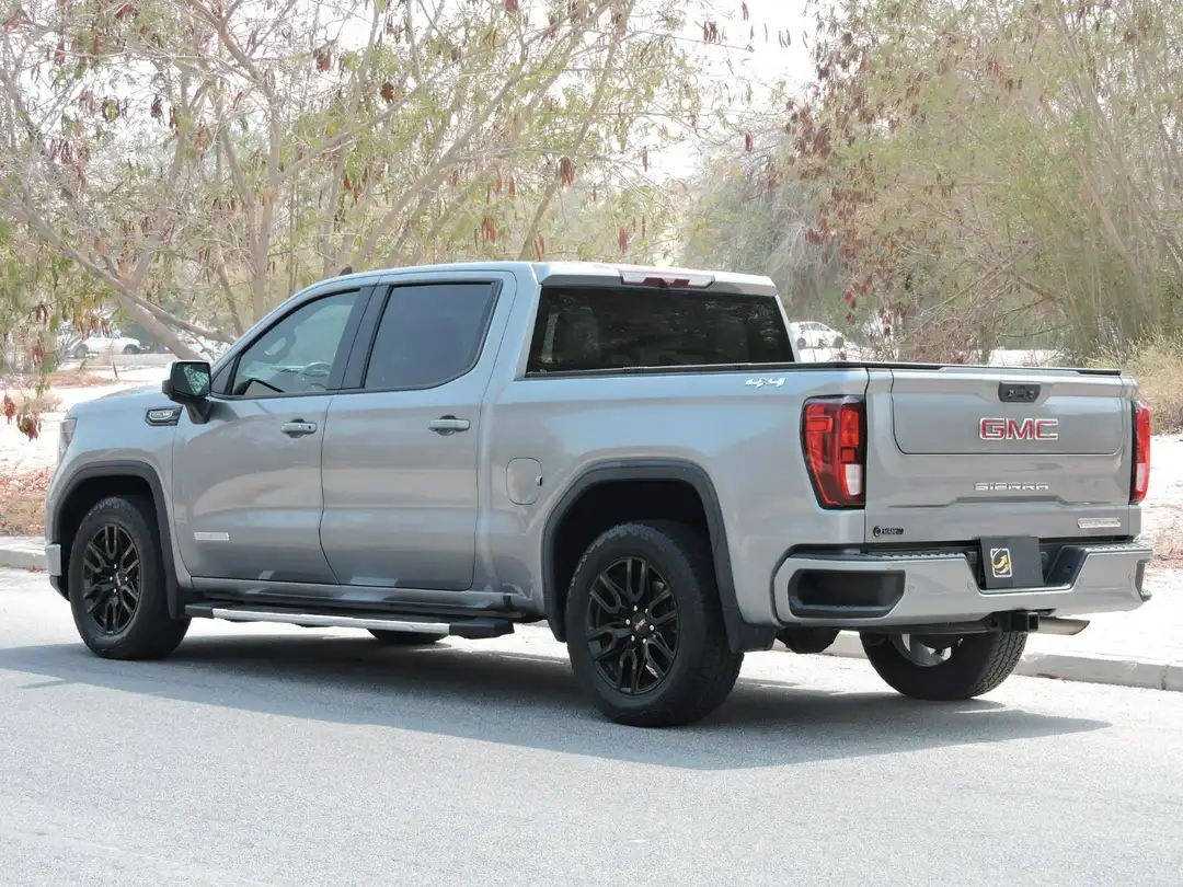 GMC Sierra اليفيجن 2023