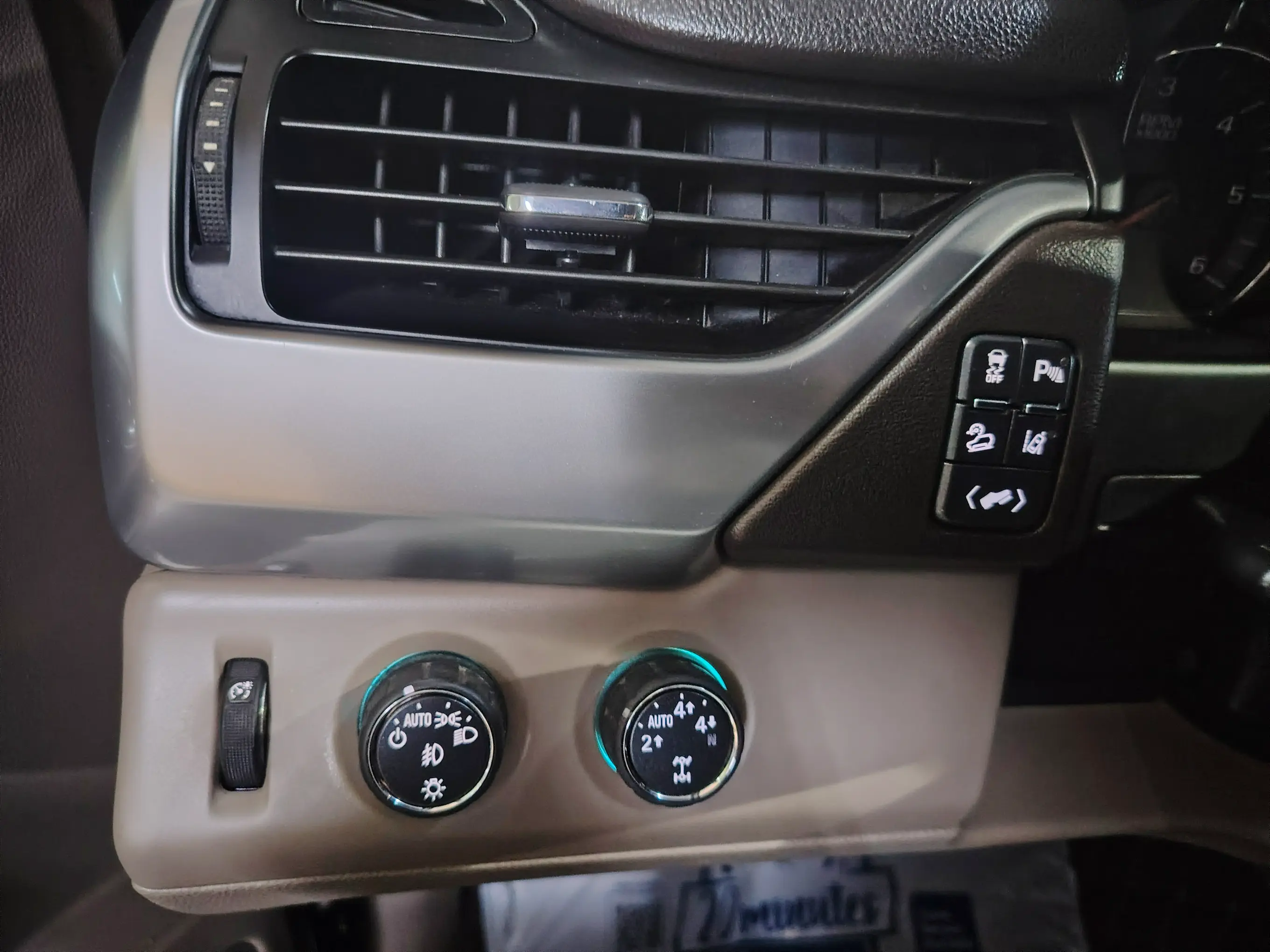 Chevrolet Suburban 2015