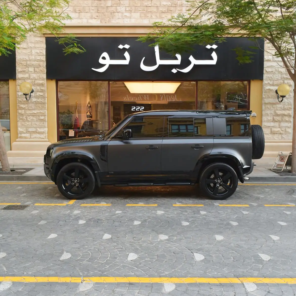 Landrover Defender 2025