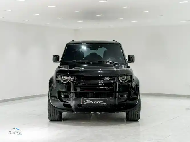 Land Rover Defender 110 HSE