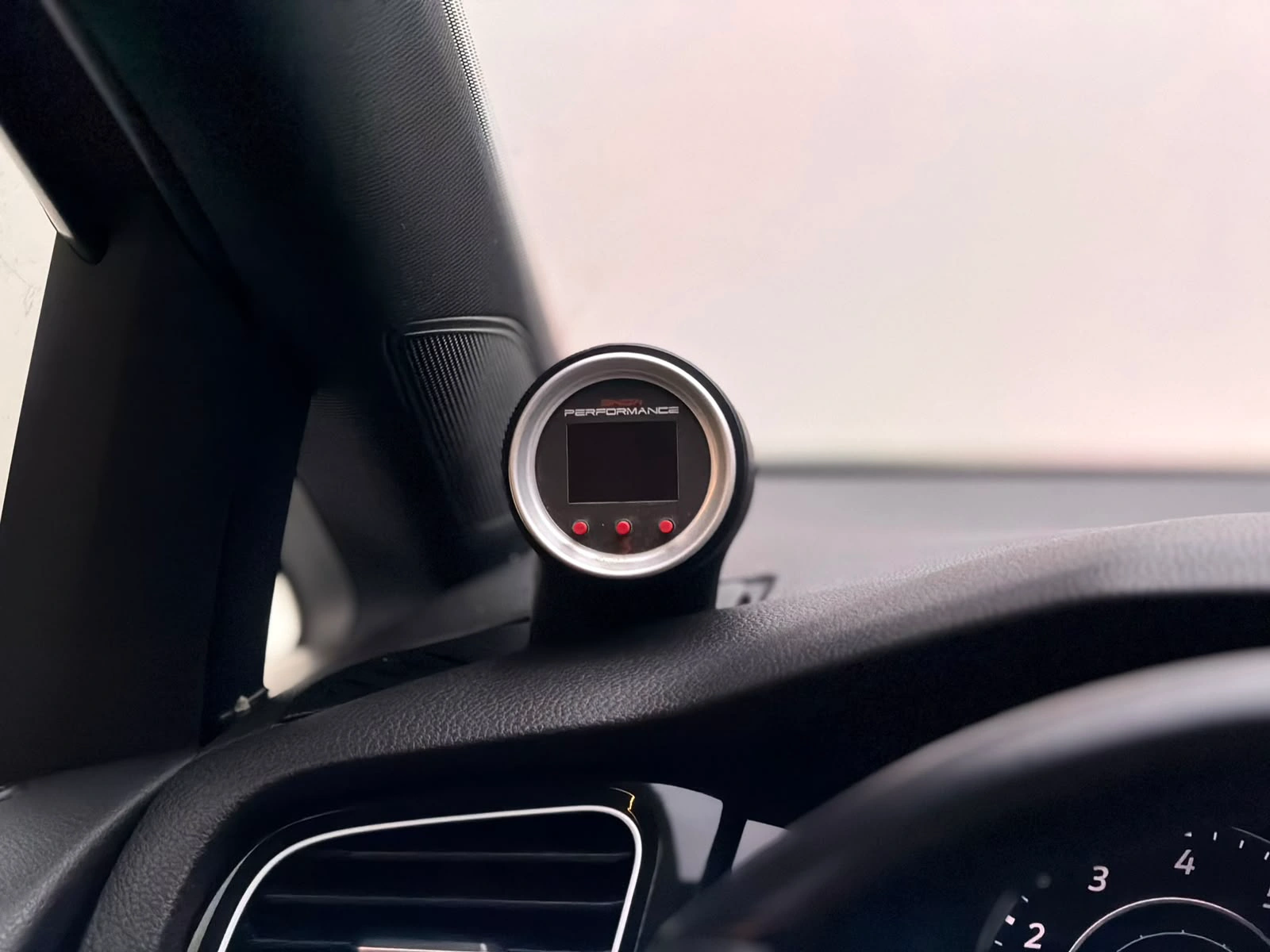 Volkswagen Golf 2018 — photo 19 for sale in Qatar