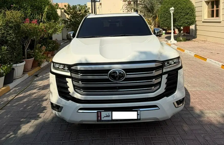 Toyota Land Cruiser VXR 2023