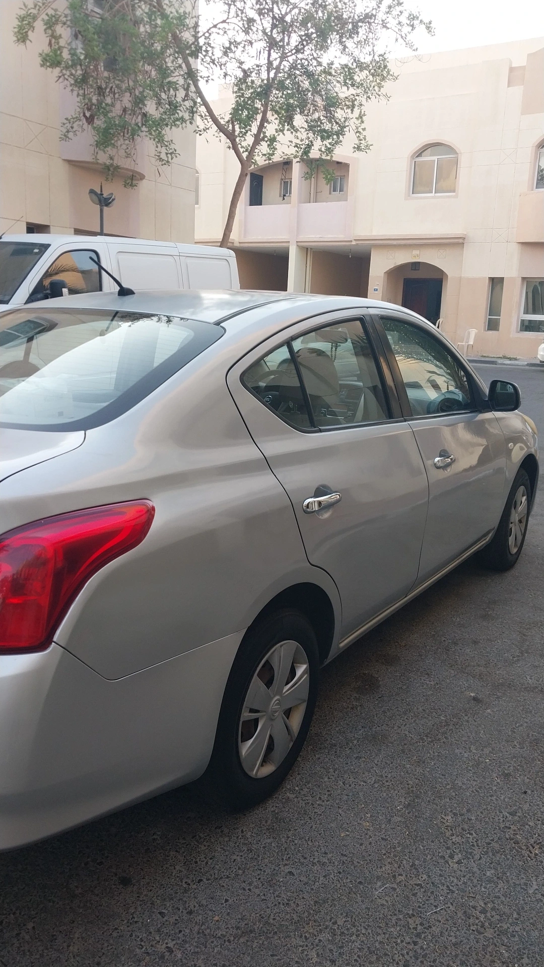 Nissan Sunny 2016