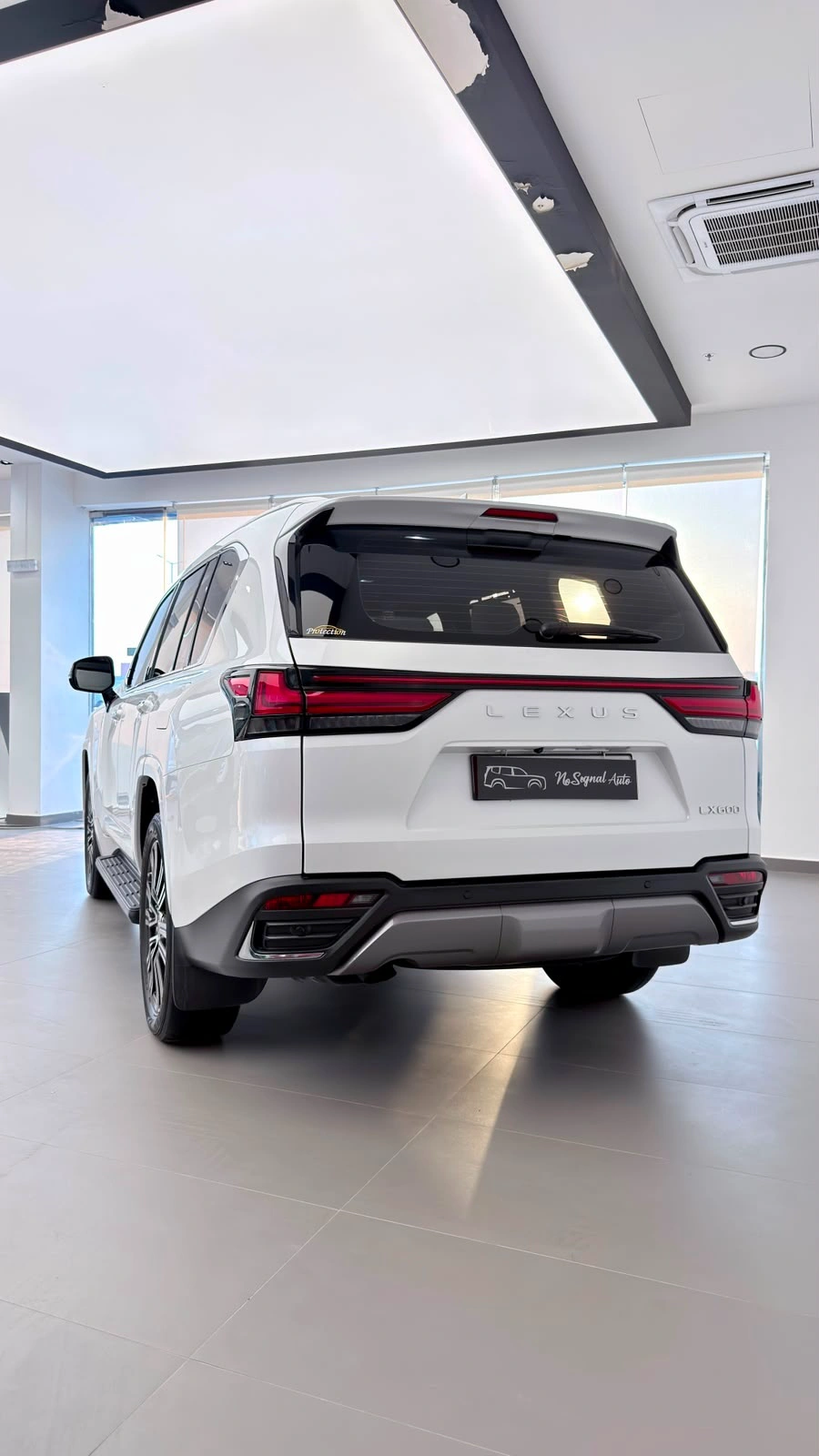 Lexus LX 600 2023 — photo 11 for sale in Qatar