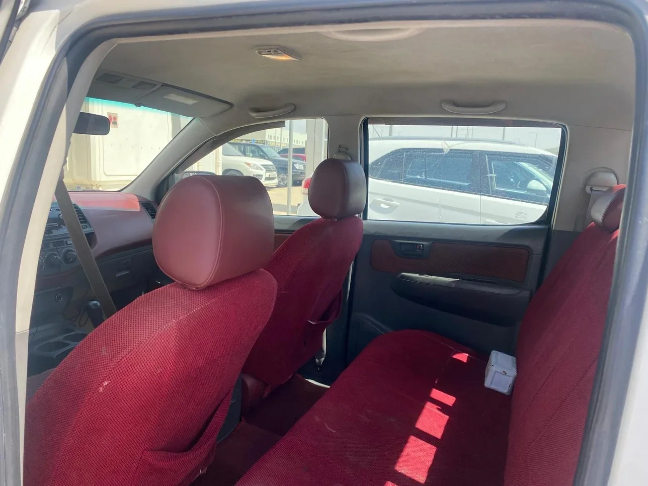Toyota Hilux 2014 — photo 5 for sale in Qatar