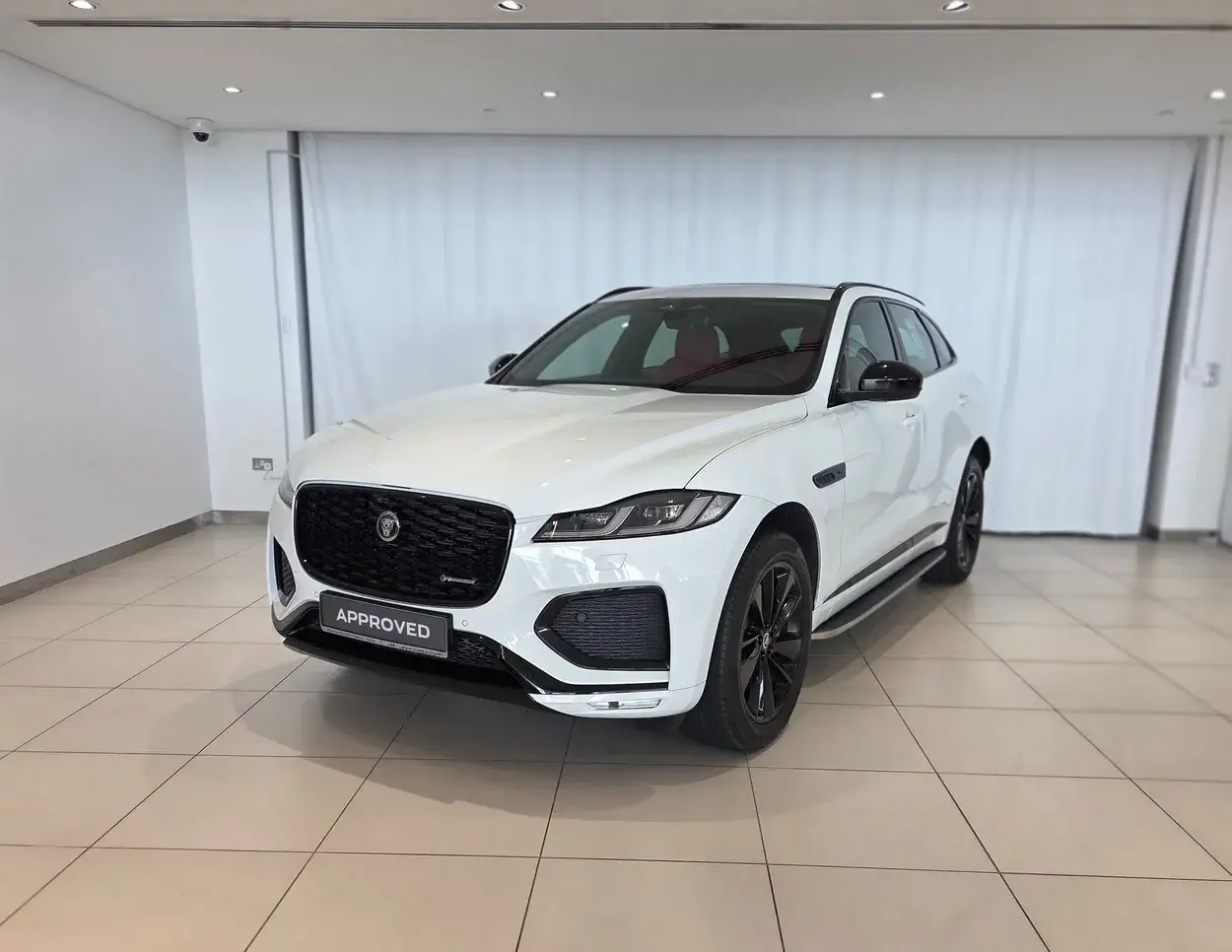 Jaguar F-PACE 2024