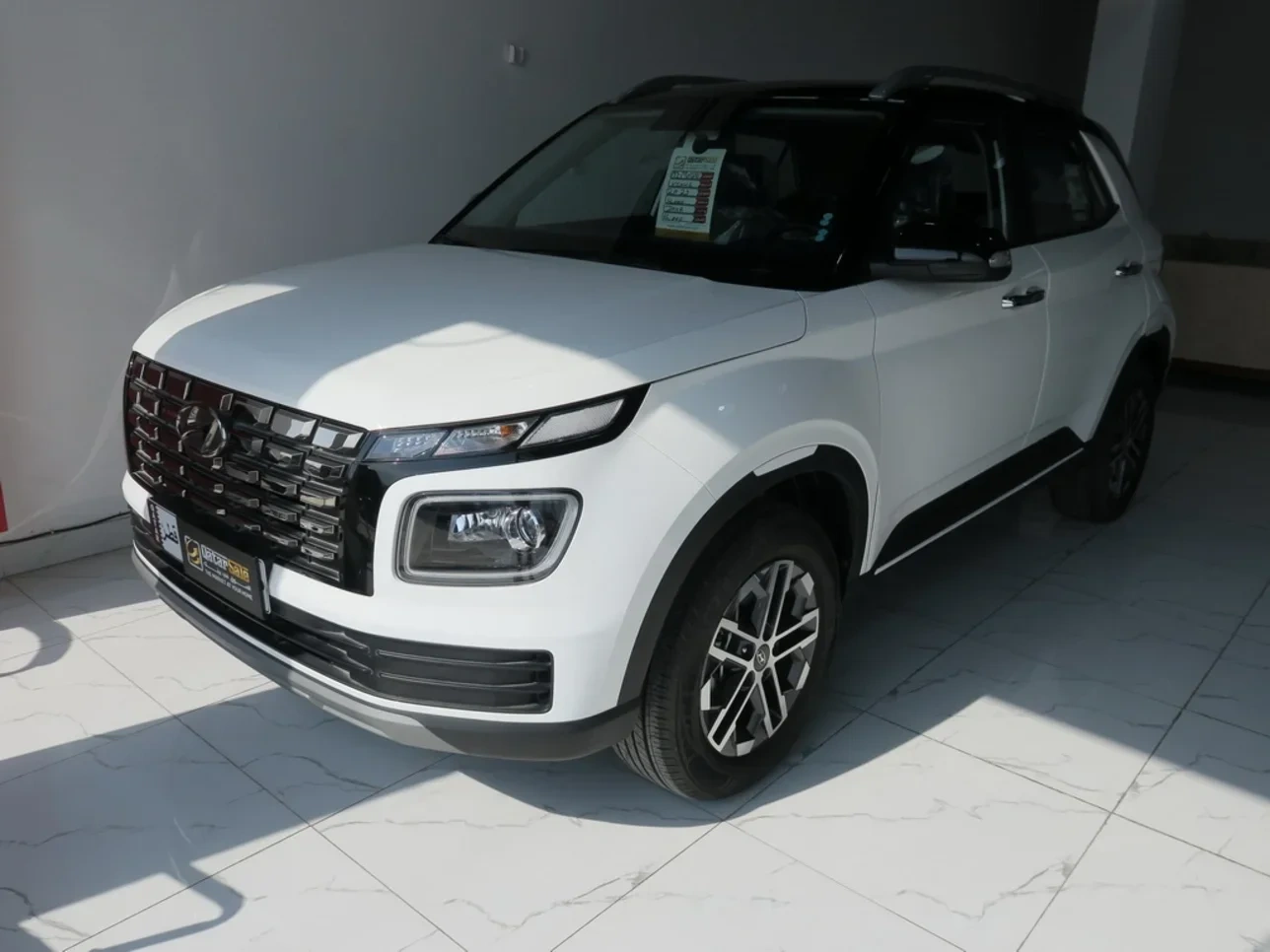 Hyundai VENUE 2023