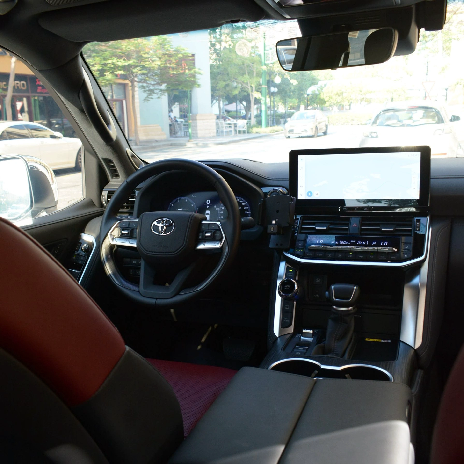 Toyota Land Cruiser VXR 2025 — photo 7 for sale in Qatar