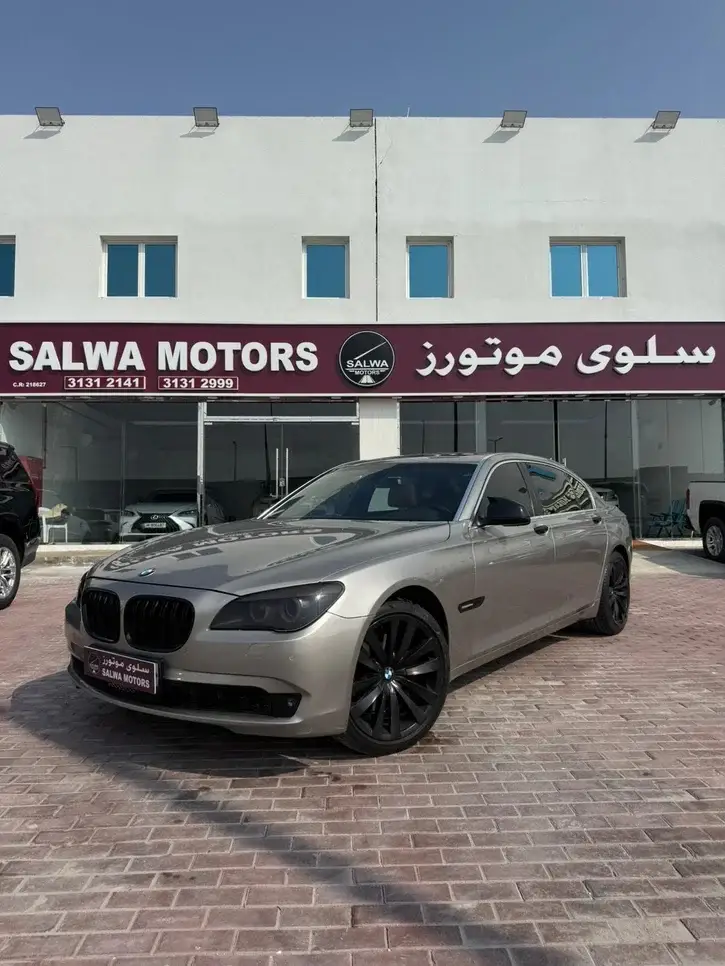 BMW 740Li 2012