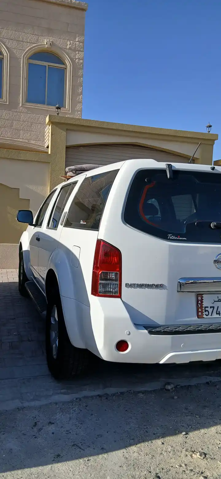 Nissan Pathfinder VSKLR11AOFA572896 2015