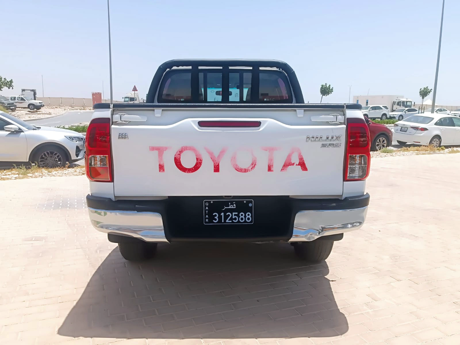 Toyota Hilux 2018 — photo 5 for sale in Qatar