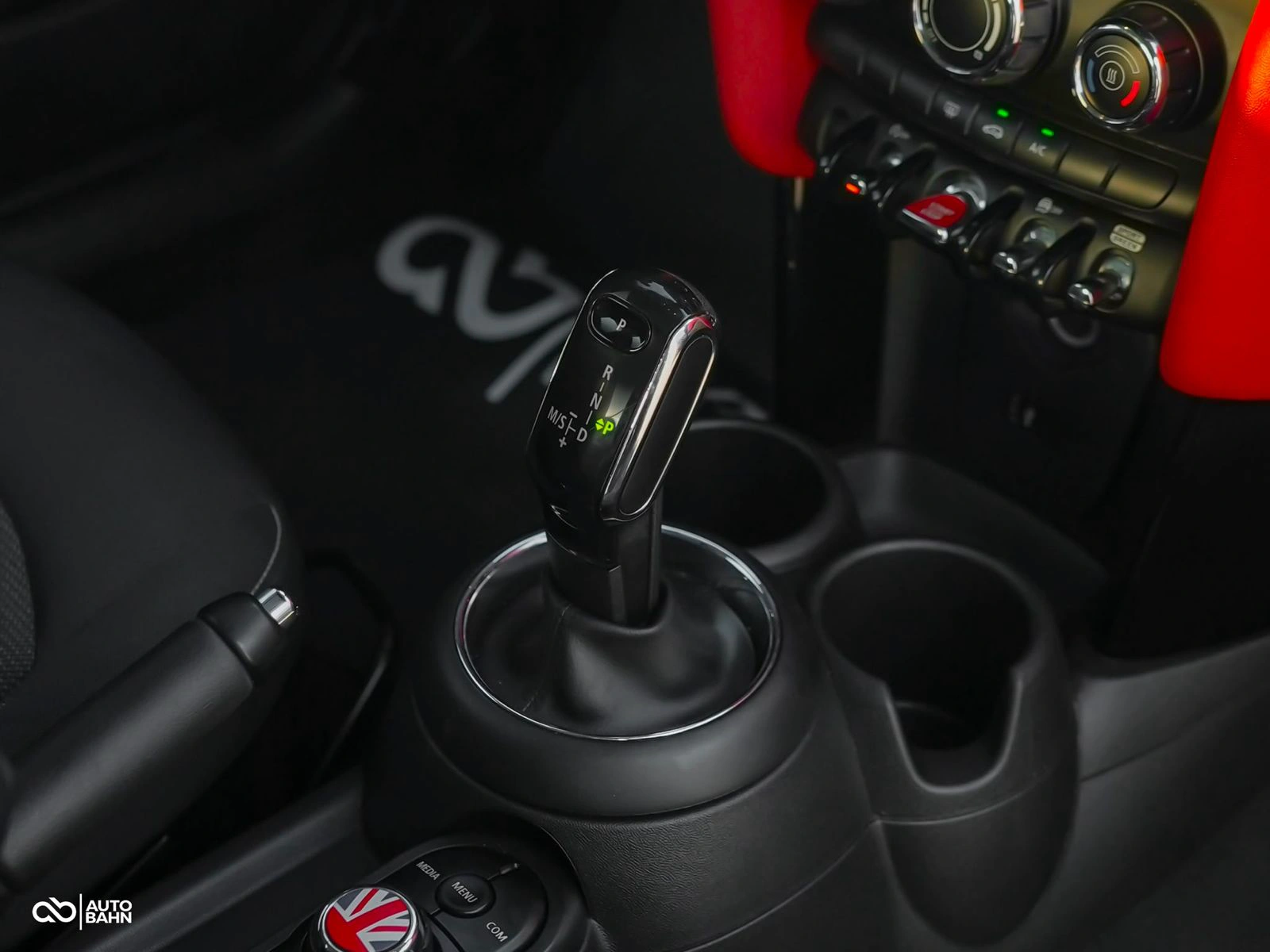 Mini Cooper S 2020 — photo 7 for sale in Qatar