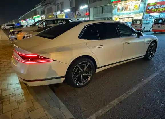 Genesis G90 2023