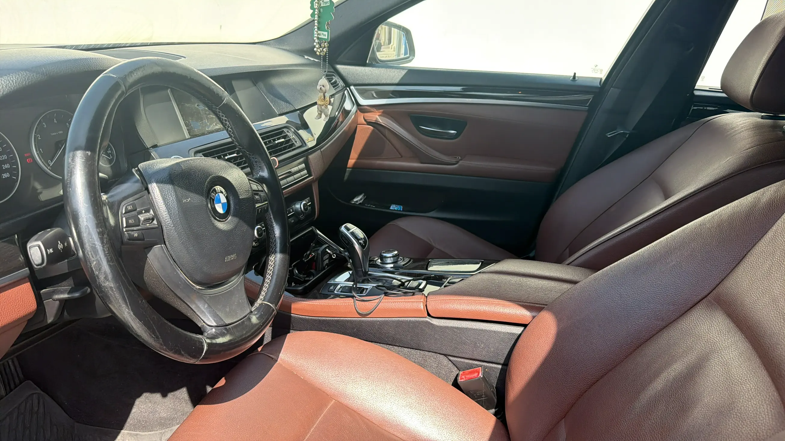 BMW 523i 5 2011 for sale in Qatar | QIC Car Market