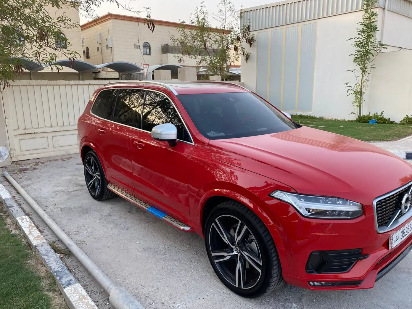 Volvo XC90 R design  2017
