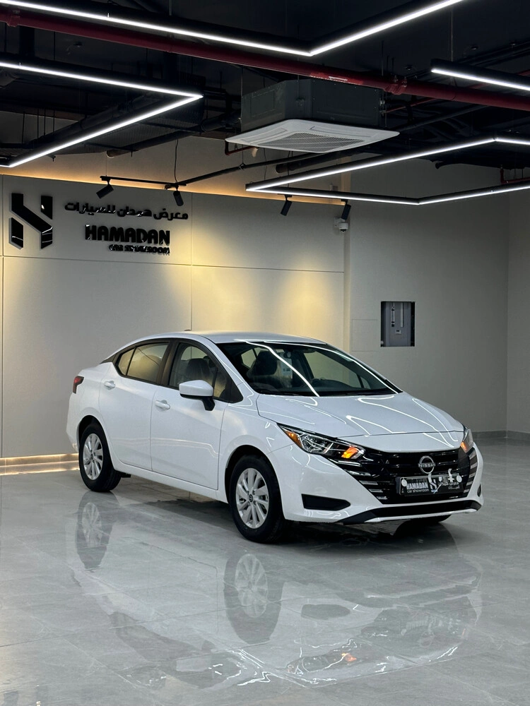 Nissan Sunny 2024