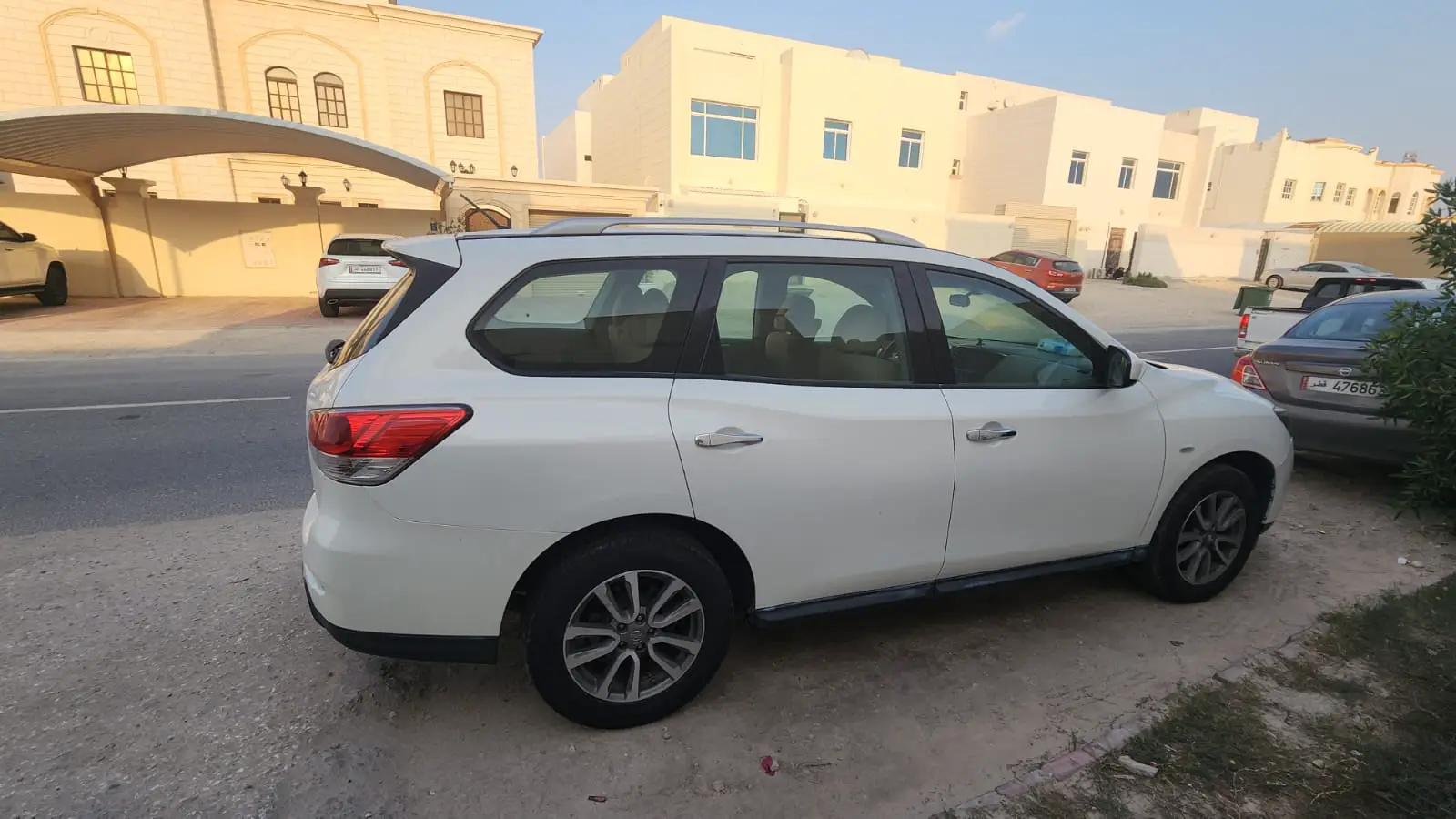 Nissan Pathfinder Standard 2014