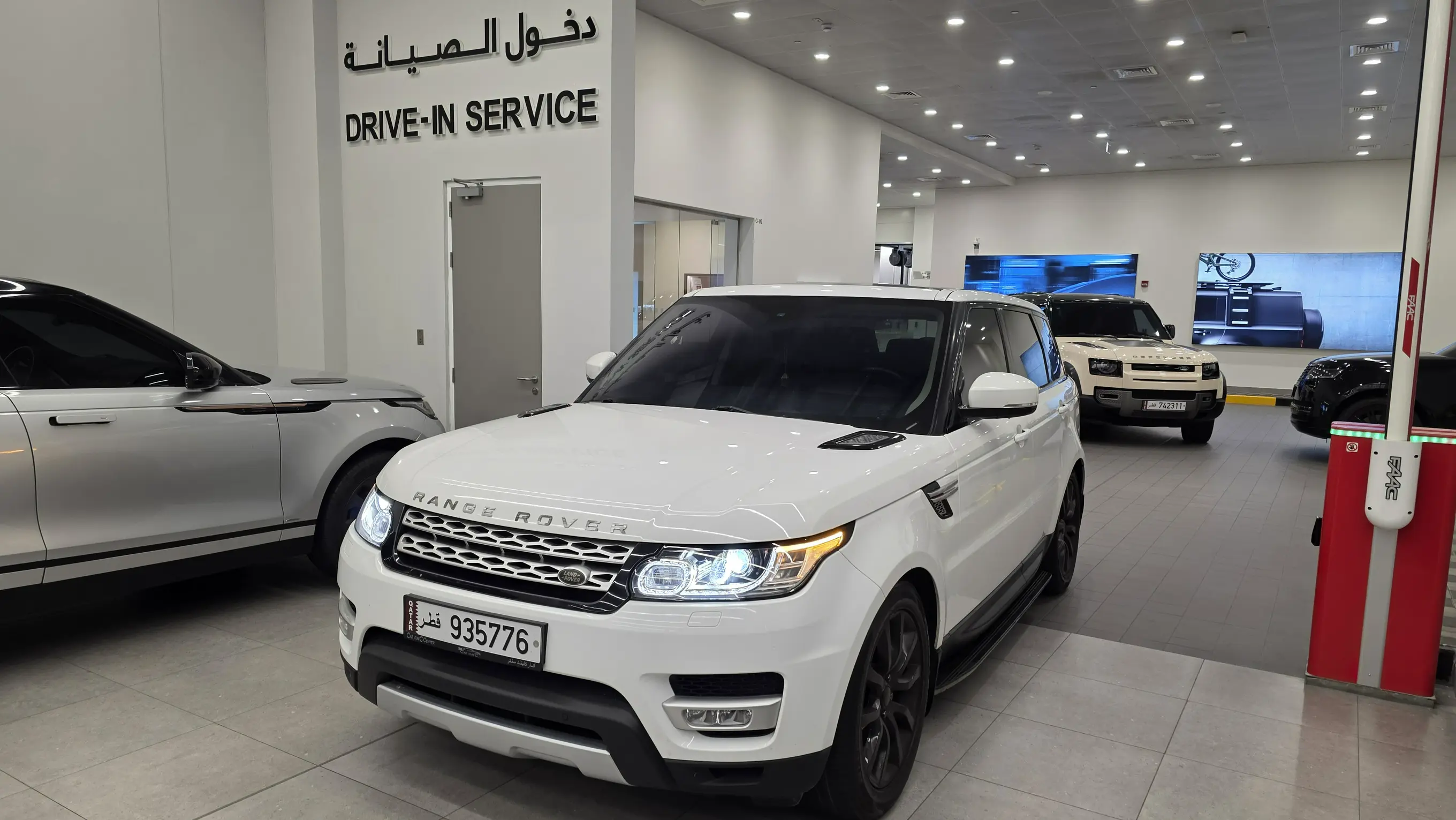 Landrover RANGE ROVER SPORT HSE 2016 for sale in Qatar | QIC Car Market