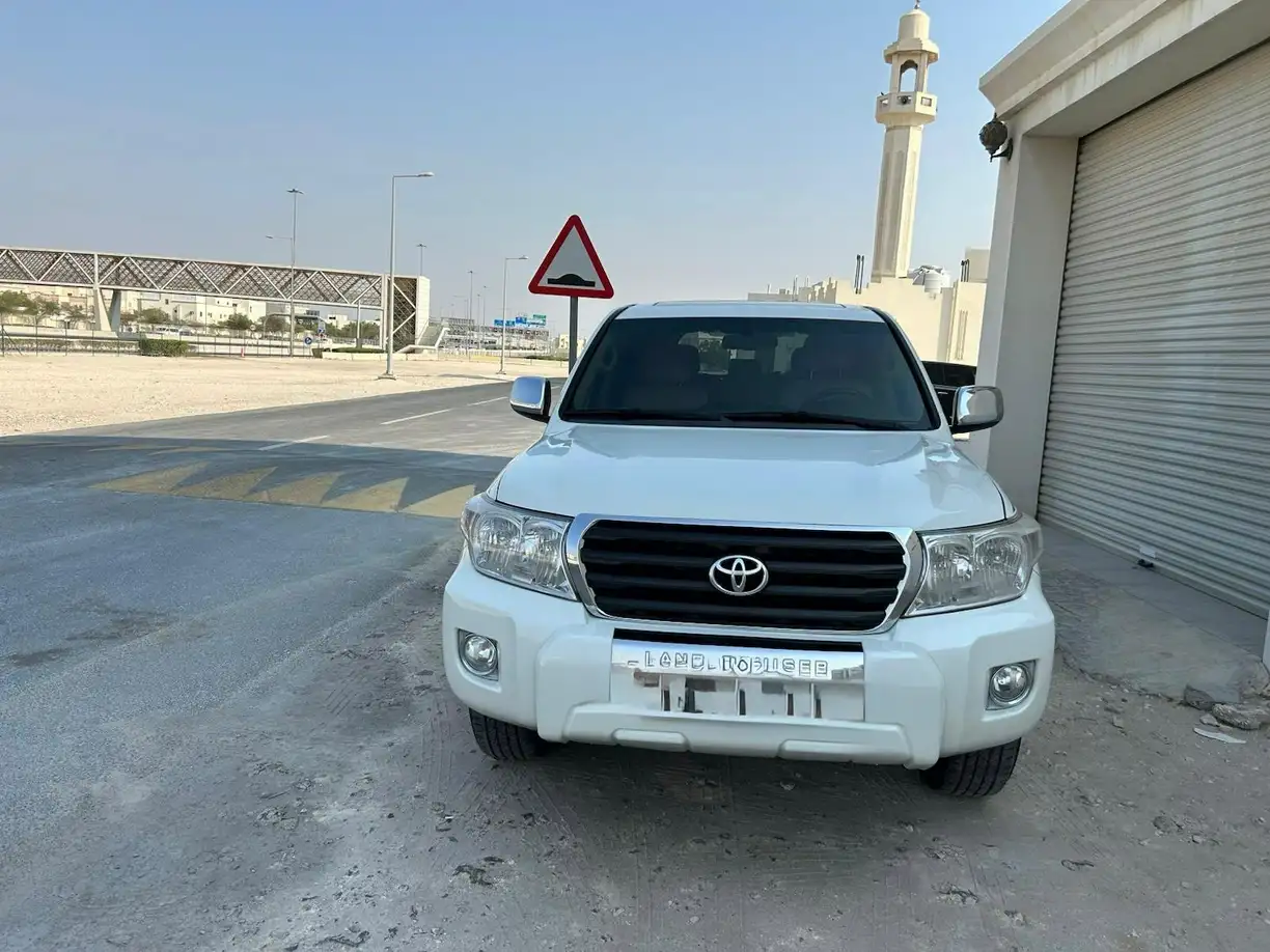 Toyota Land Cruiser GX 2011