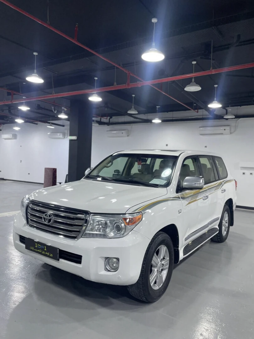 Toyota Land Cruiser VXR 2013