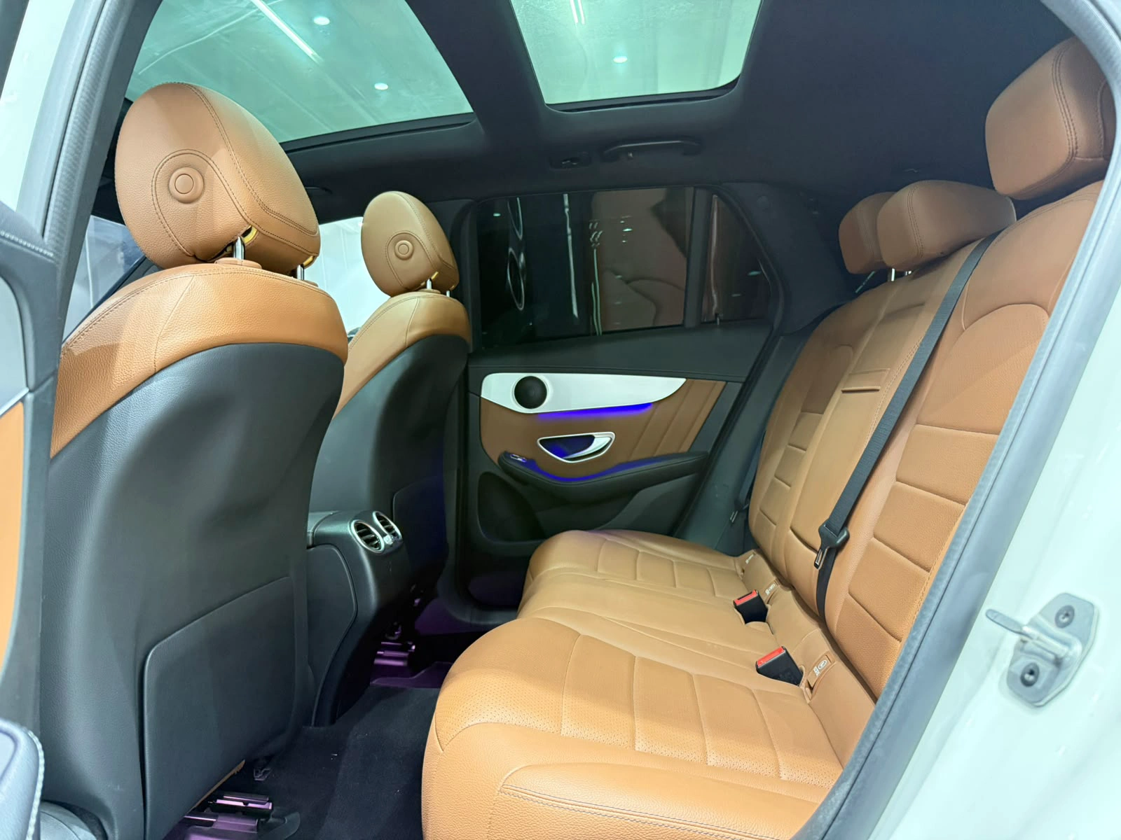 Mercedes GLC 200 2022 — photo 6 for sale in Qatar