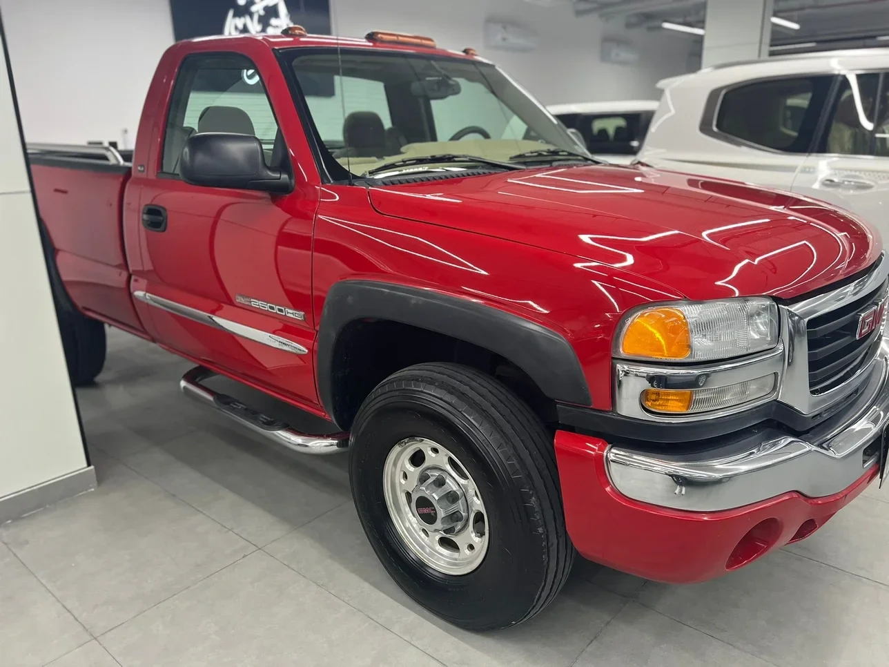 GMC Sierra 2004 — photo 3 for sale in Qatar