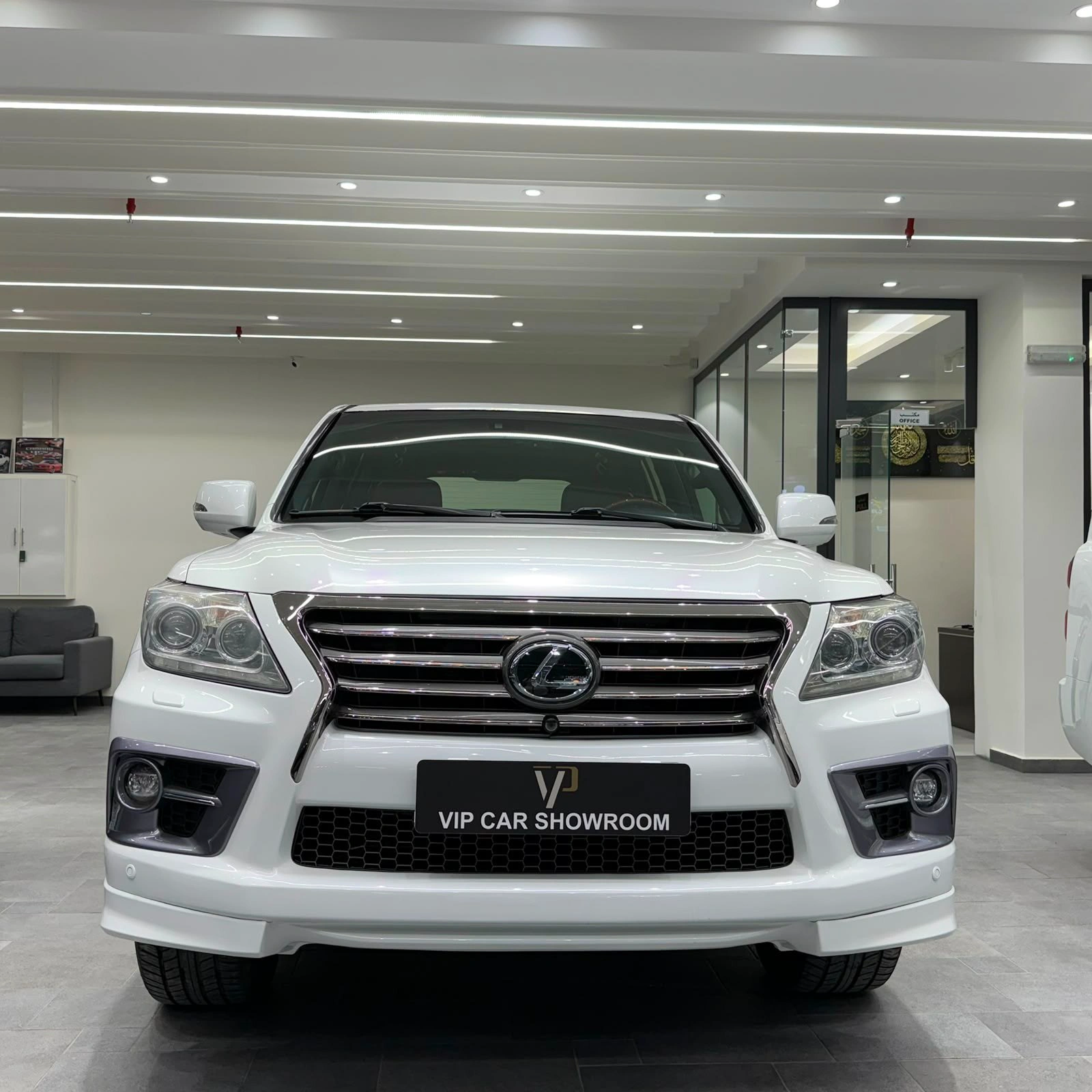 Lexus LX 570 2014 — photo 9 for sale in Qatar