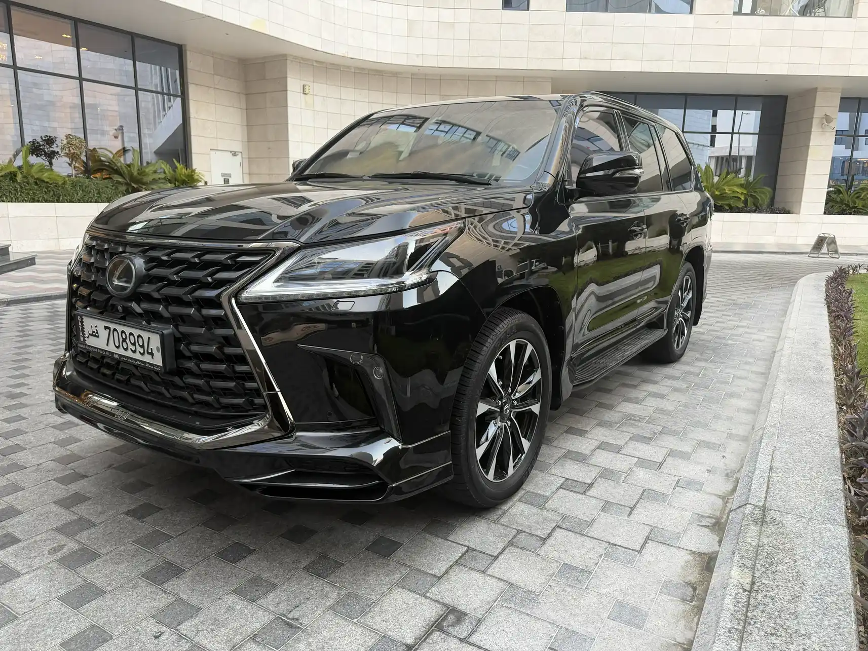 Lexus LX 570 2021