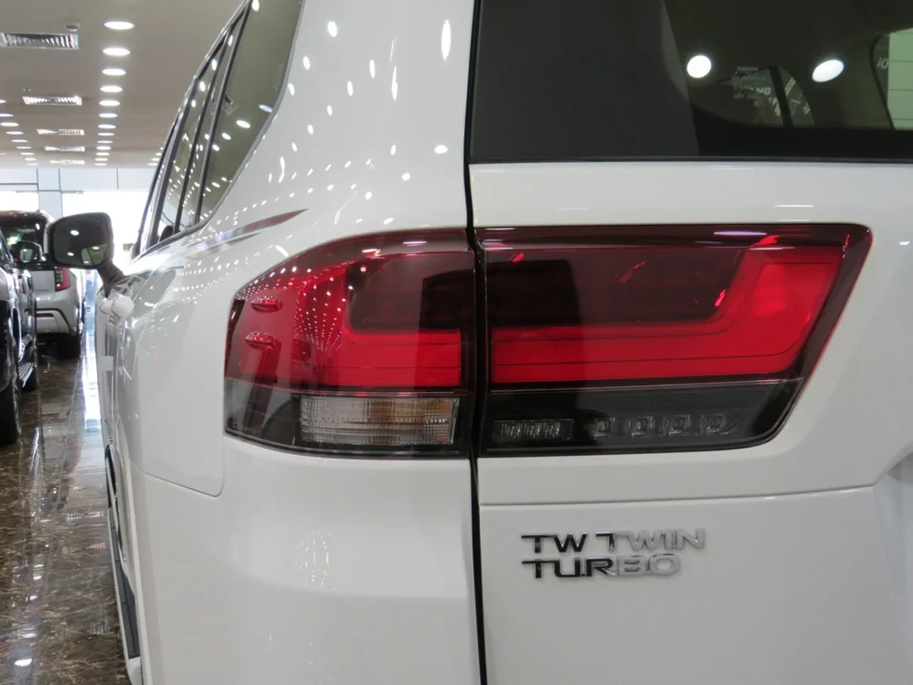 Toyota Land Cruiser GXR 2024 — photo 4 for sale in Qatar