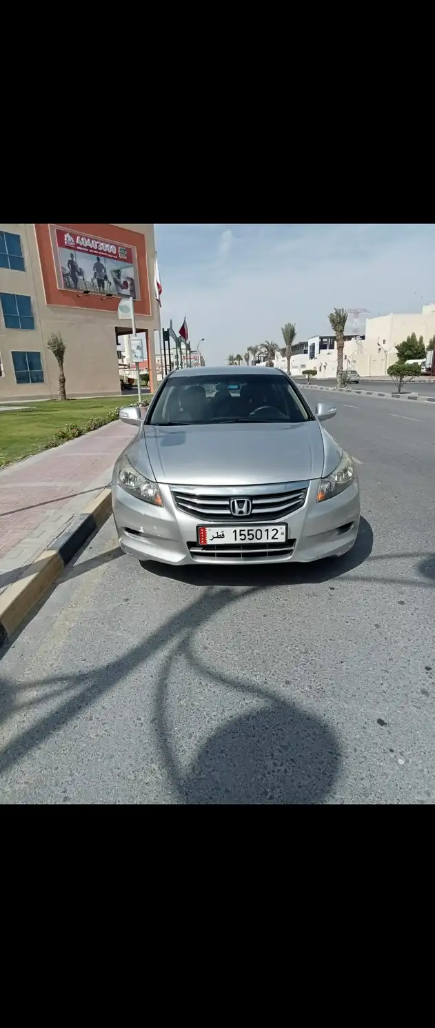 Honda Accord صالون 2012