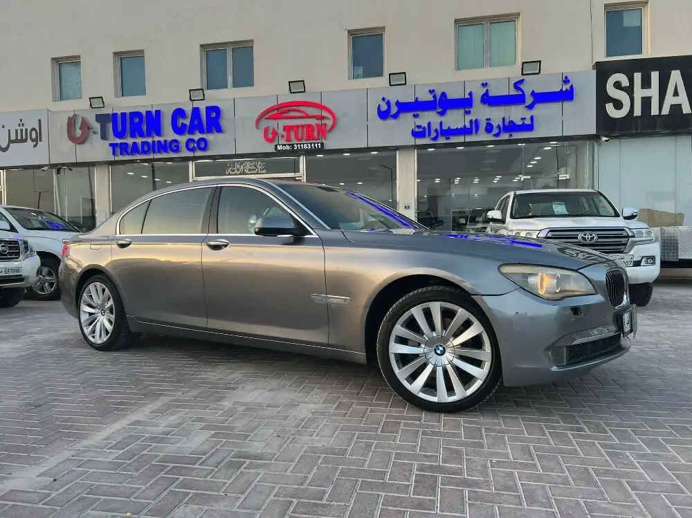 BMW 740Li 2011