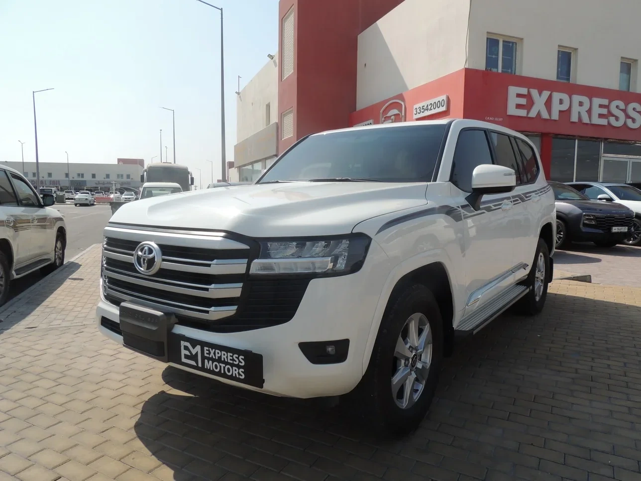 Toyota Land Cruiser GXR 2023