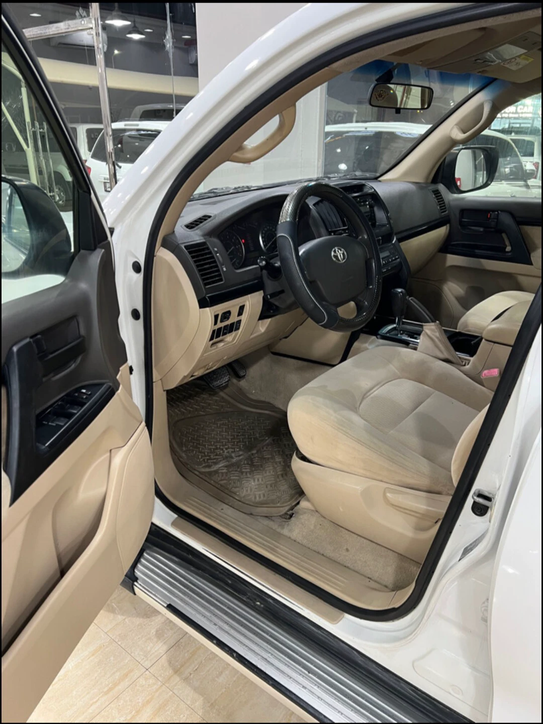 Toyota Land Cruiser G ستاندر  2015