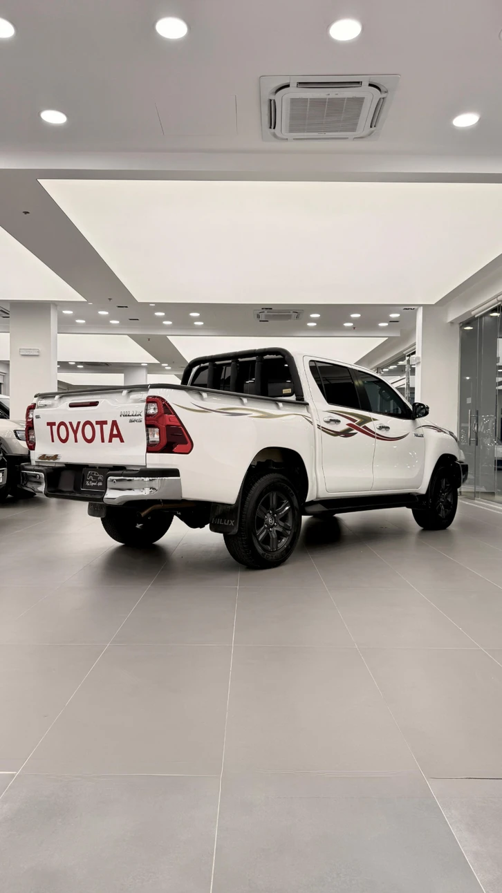 Toyota Hilux D/C P/Up 2025