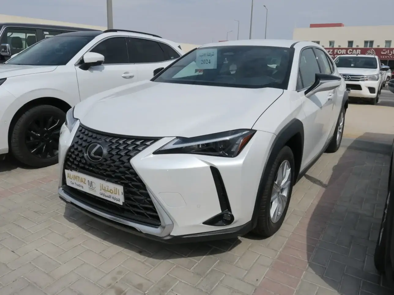 Lexus UX 2024