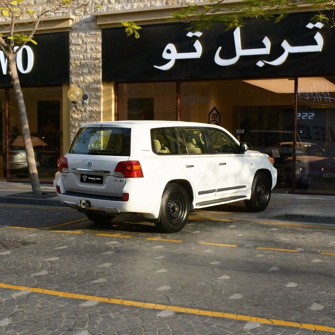 Toyota Land Cruiser VXR 2014 — photo 4 for sale in Qatar