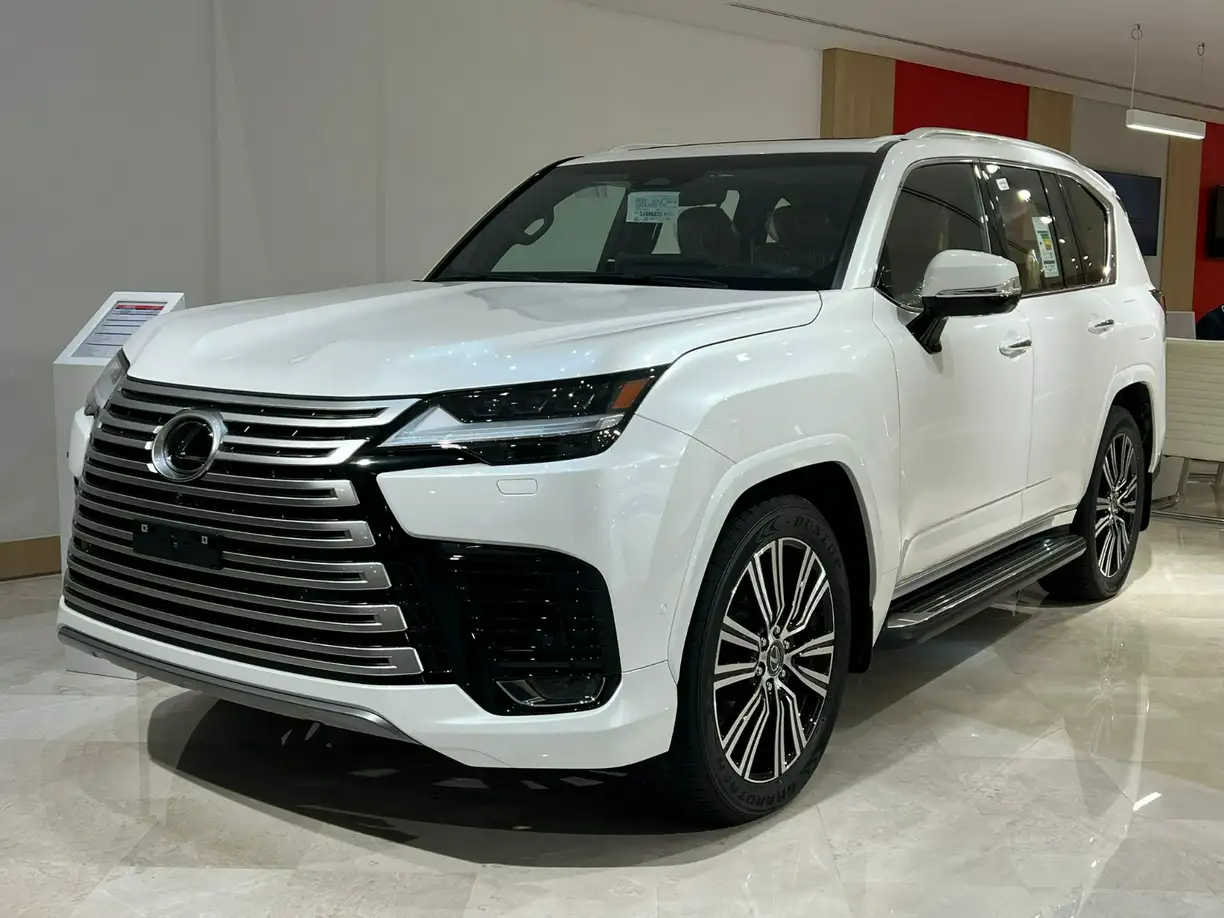 Lexus LX700H 2024