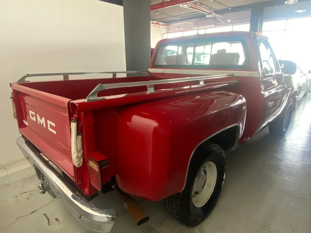 GMC Sierra 1985 — photo 2 for sale in Qatar